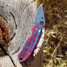 Load image into Gallery viewer, Spyderco Para 3 Berry N Blue G-carta scale set
