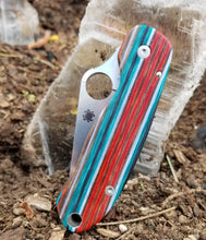Load image into Gallery viewer, Spyderco Para 3 Indian Blanket G-Carta Scale Set

